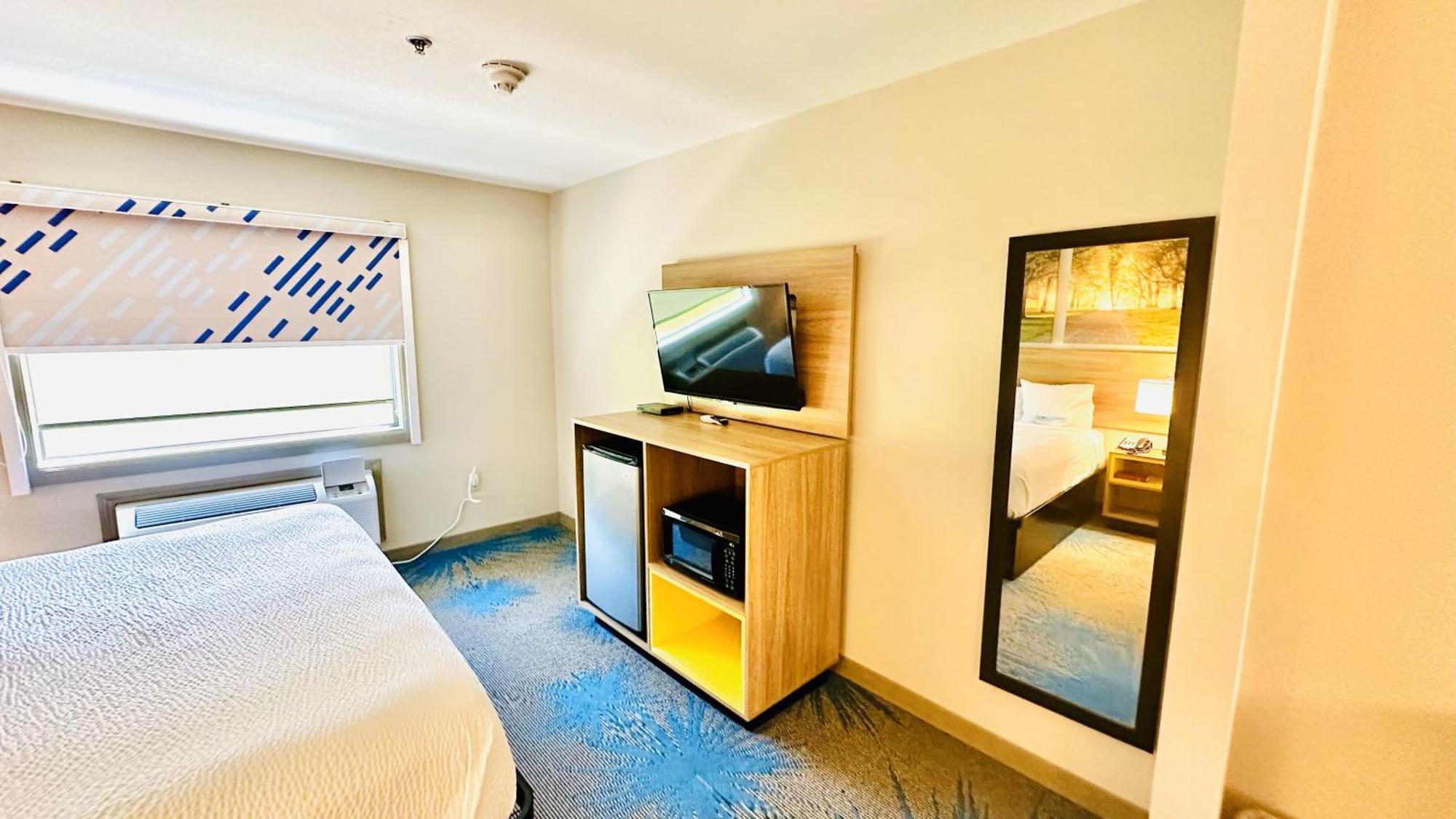 Days Inn & Suites By Wyndham Wynne Dış mekan fotoğraf