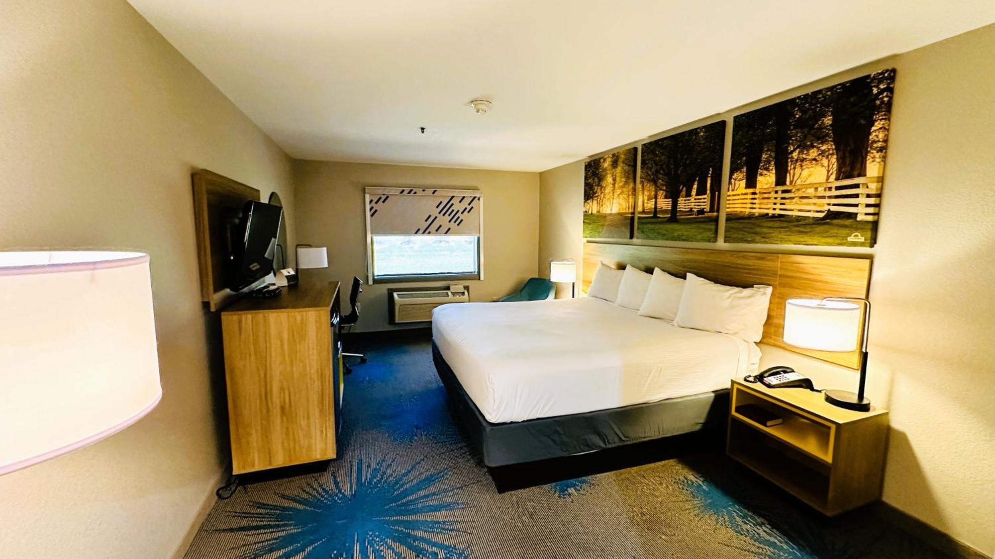 Days Inn & Suites By Wyndham Wynne Dış mekan fotoğraf