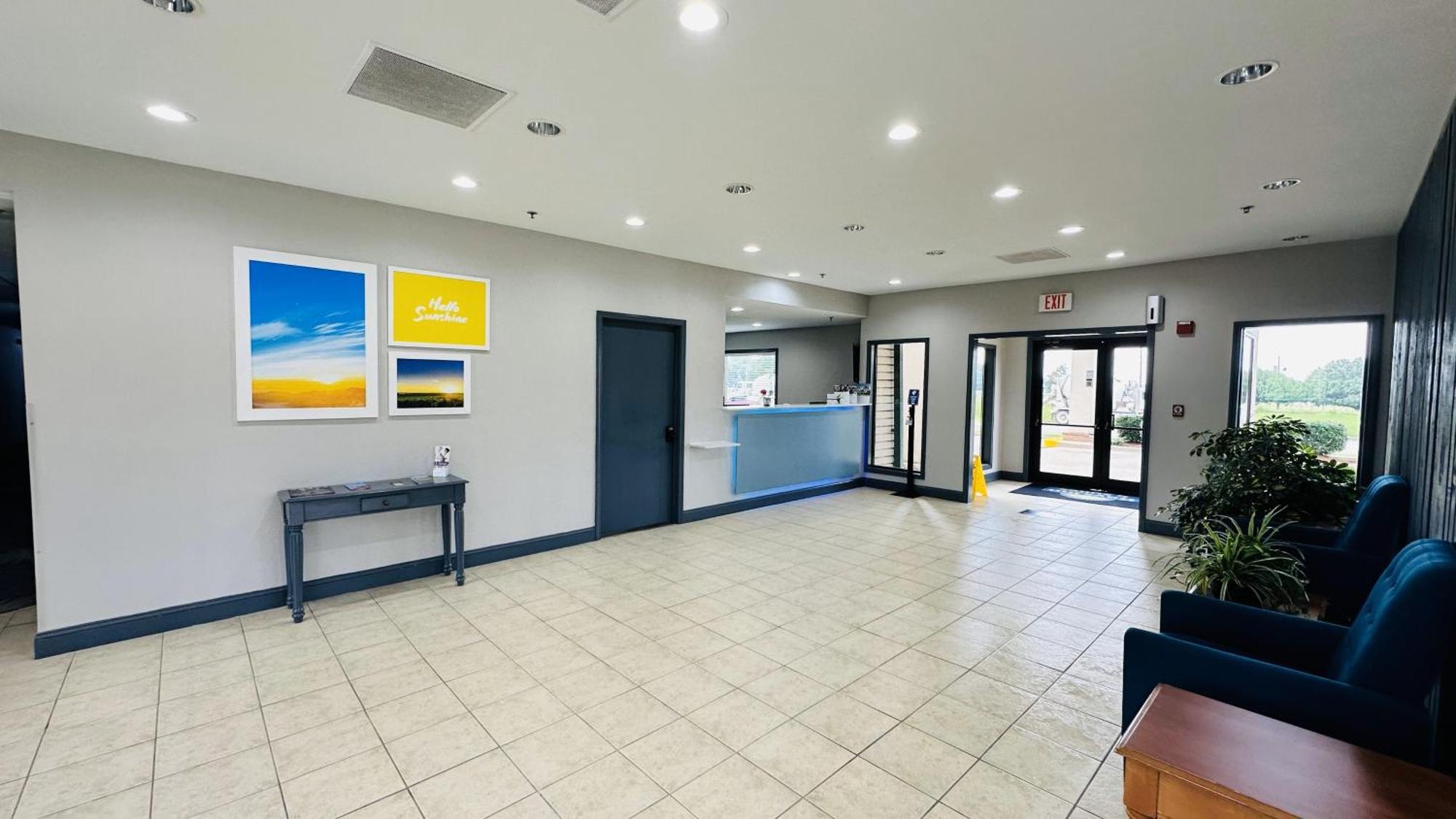 Days Inn & Suites By Wyndham Wynne Dış mekan fotoğraf