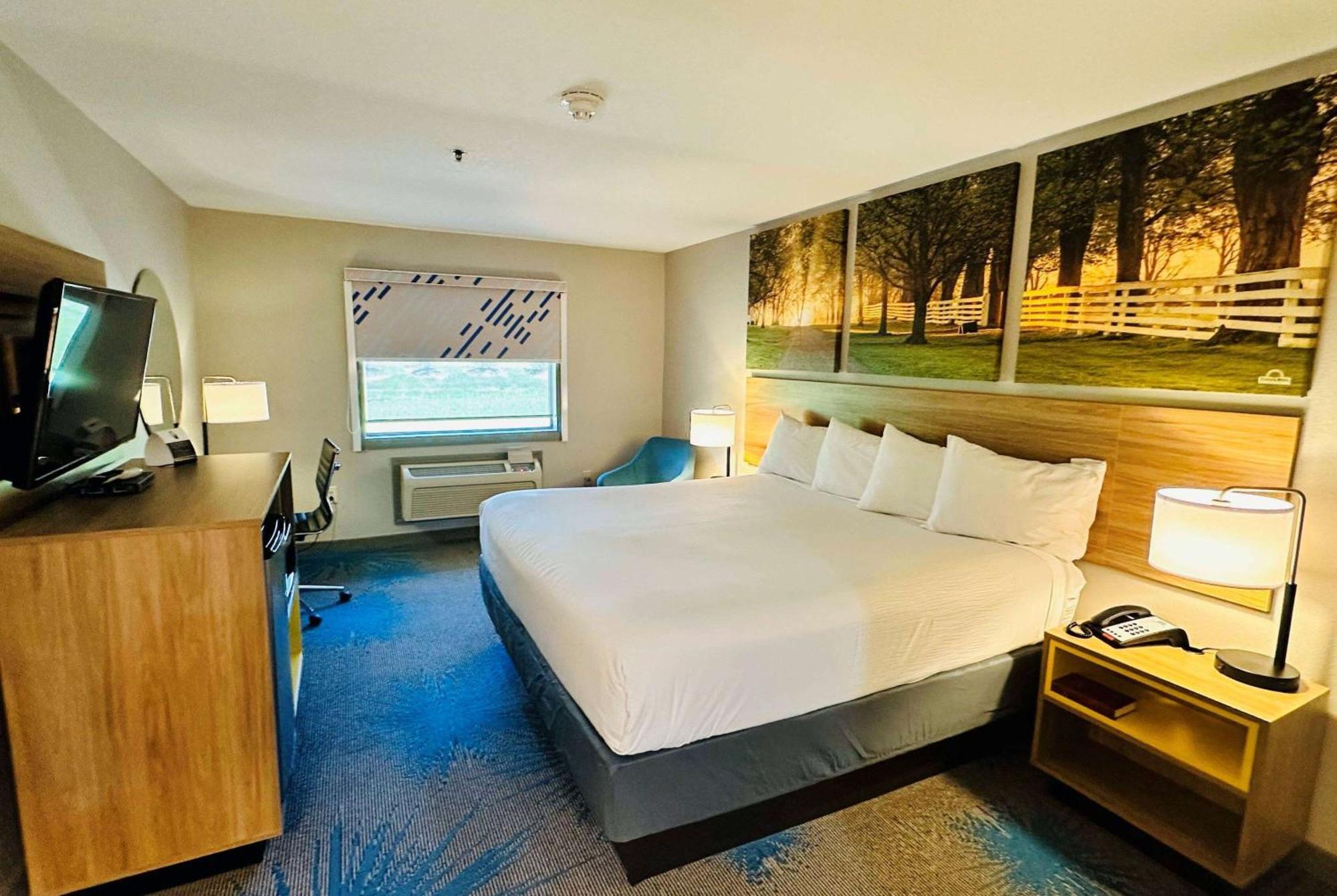 Days Inn & Suites By Wyndham Wynne Dış mekan fotoğraf